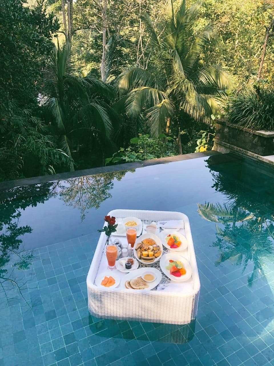 floating-breakfast-3