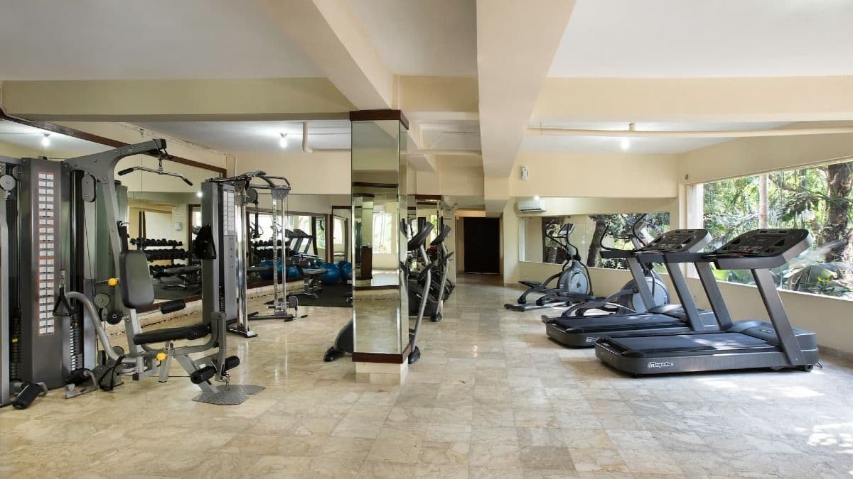 gym-fitness-center-2