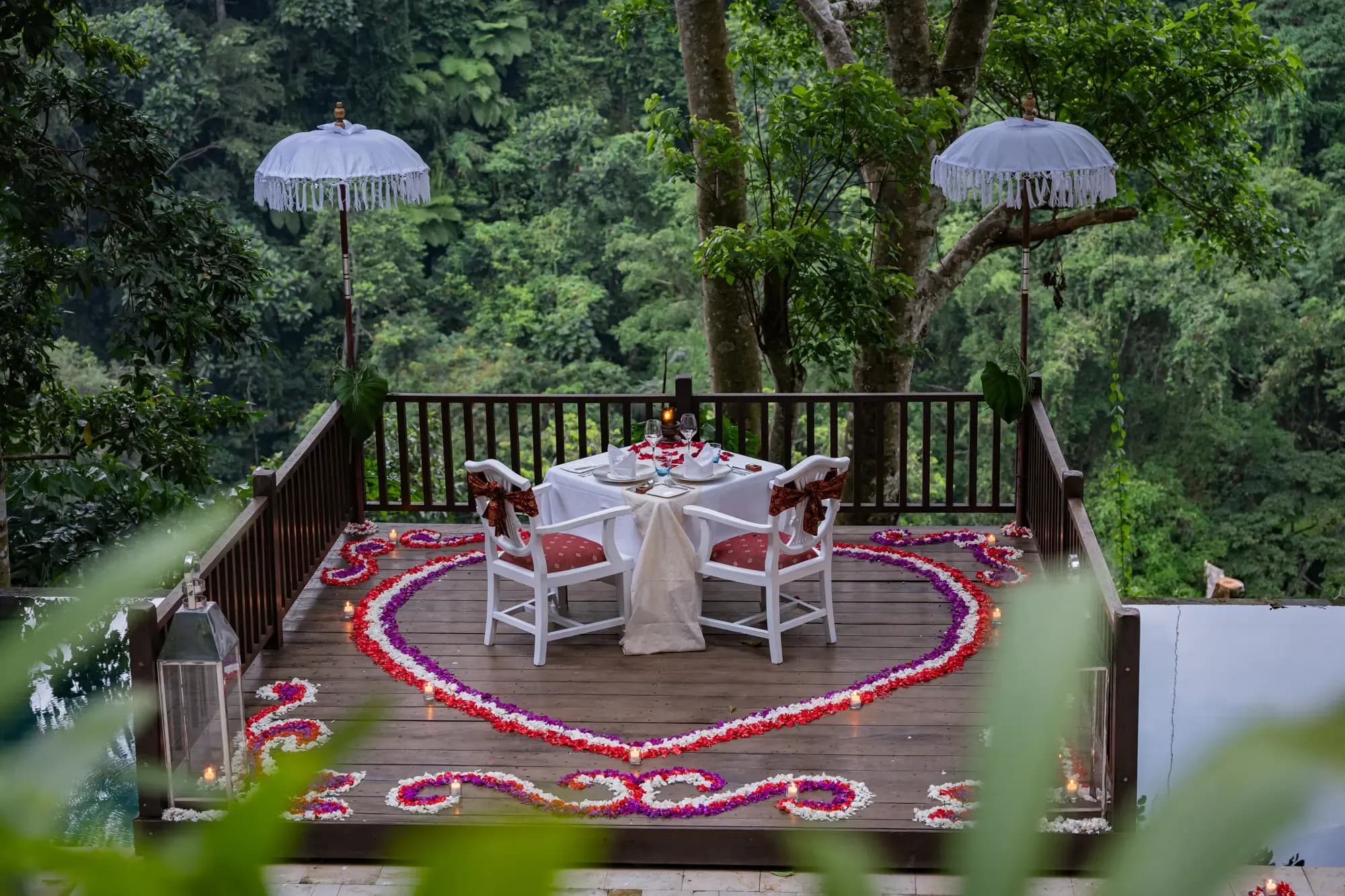romantic-candle-light-dinner-1