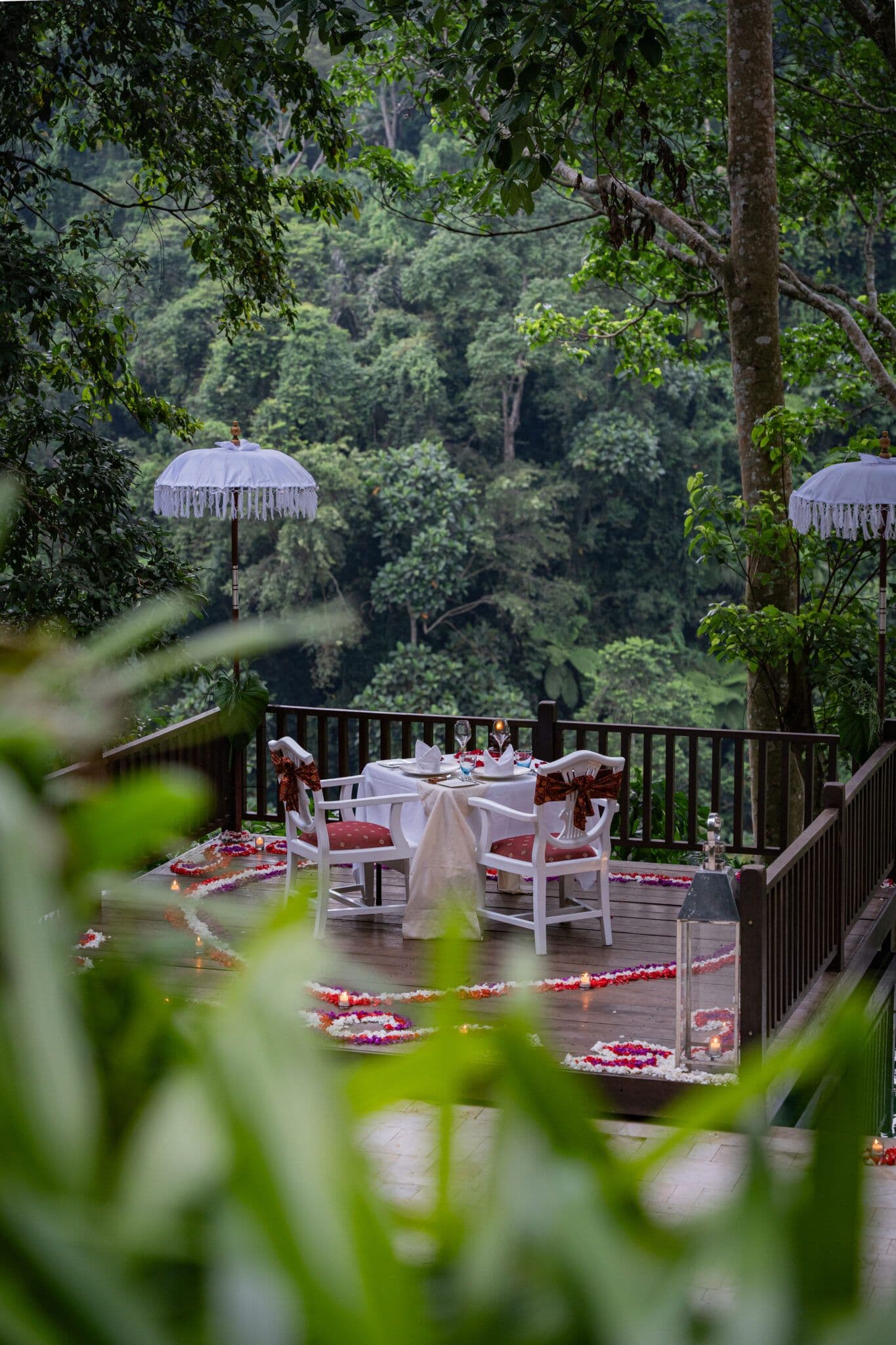 romantic-candle-light-dinner-4